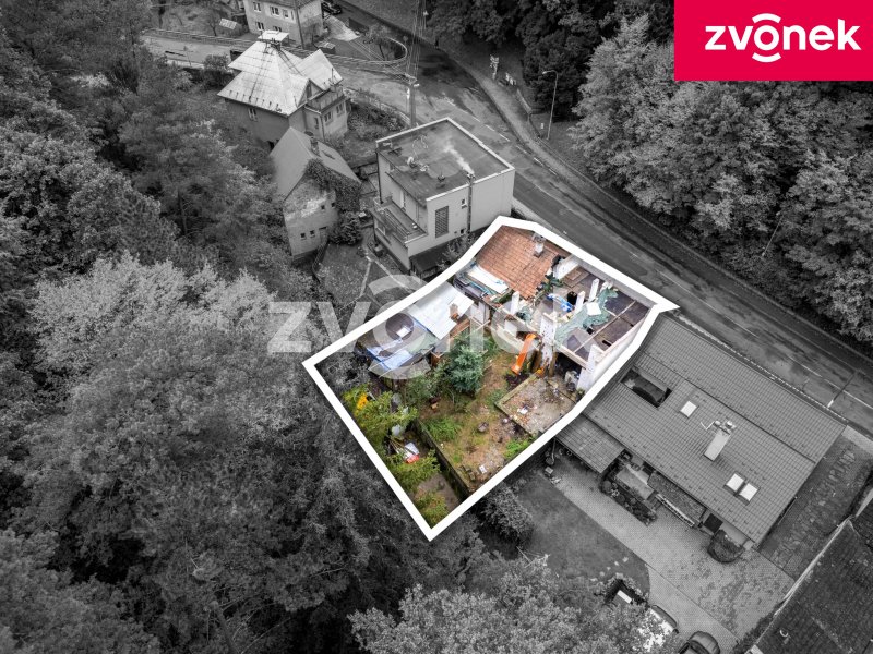 Investiční příležitost nebo vlastní bydlení: RD s projektem, povolením a rozběhnutou rekonstrukcí – Jaroslavice u Zlína