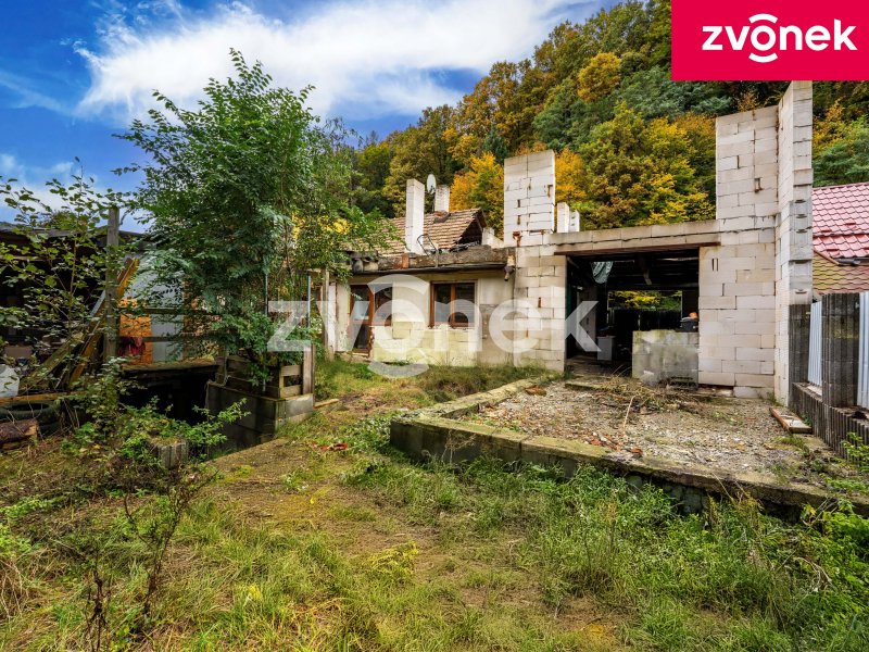 Investiční příležitost nebo vlastní bydlení: RD s projektem, povolením a rozběhnutou rekonstrukcí – Jaroslavice u Zlína