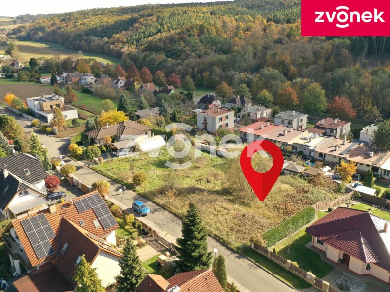 Atraktivní stavební pozemek Zlín - Kostelec, Jabloňová