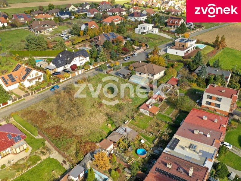 Atraktivní stavební pozemek Zlín - Kostelec, Jabloňová