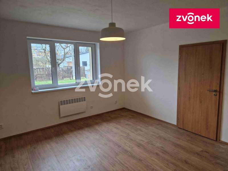 Pronájem bytu 3+1 v rodinném domě v obci Jalubí.