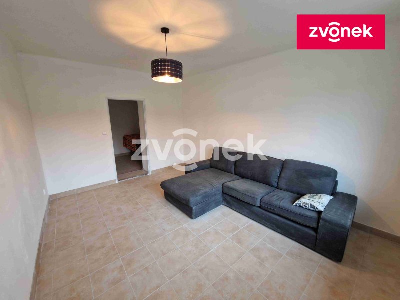 Pronájem bytu 3+1 v rodinném domě v obci Jalubí.