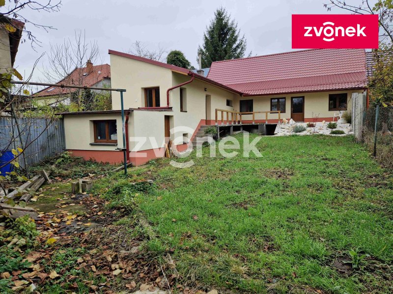 Pronájem bytu 3+1 v rodinném domě v obci Jalubí.