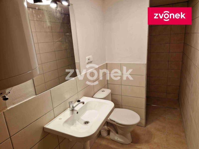 Pronájem bytu 1+1 v rodinném domě v obci Jalubí.