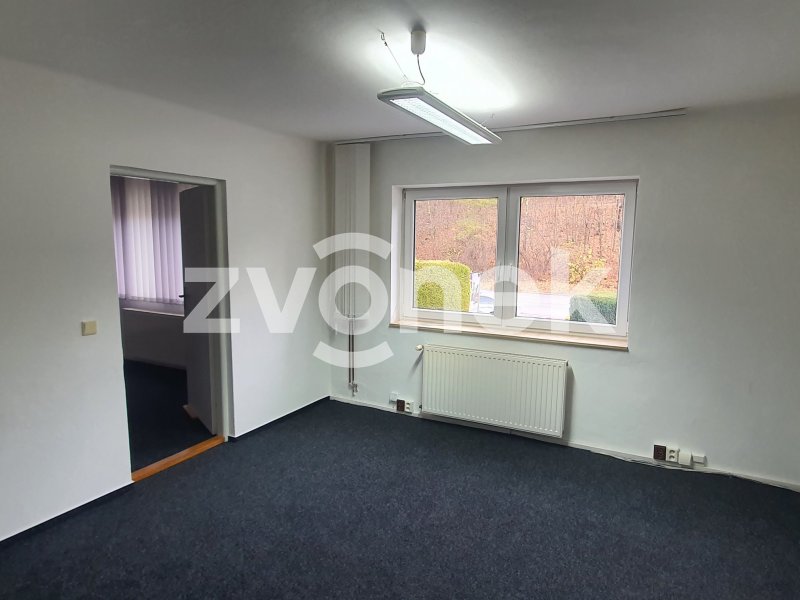 Pronájem kancelářských prostor ve Zlíně, 90 m2