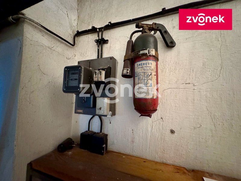 Garáž Zlín - Malenovice, ul. Husova