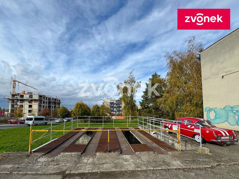 Garáž Zlín - Malenovice, ul. Husova