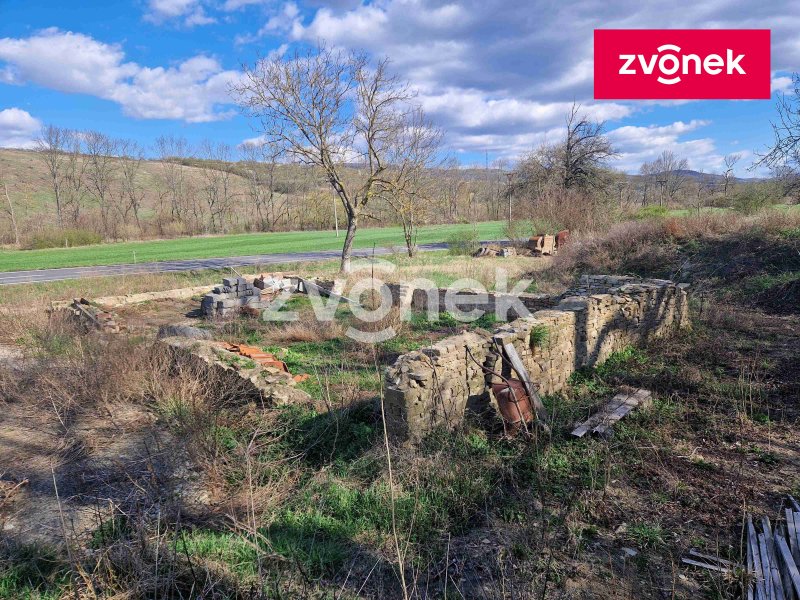 Prodej pozemku ve Velké nad Veličkou.