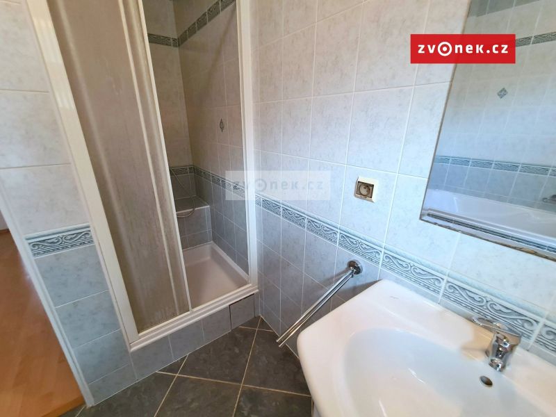 Pronájem rodinného domu 200 m², Zlín