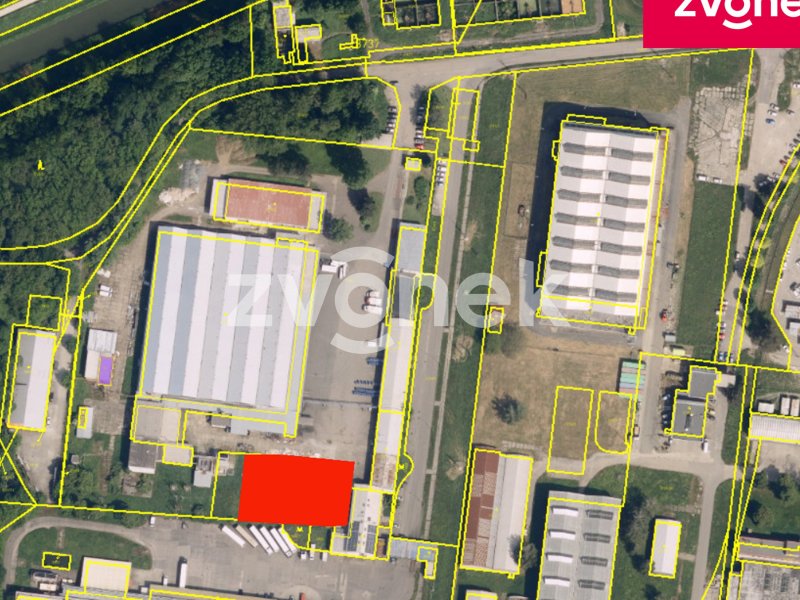 Pronájem parkoviště v průmyslového areálu lokalita Kunovice.
