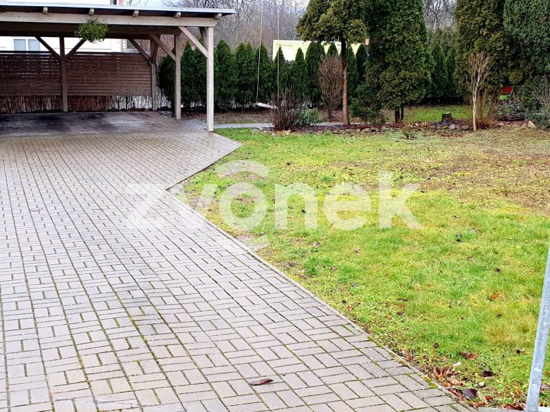 Rodinný dům Zlín - Kostelec, zahrada, 2 parkovací stání