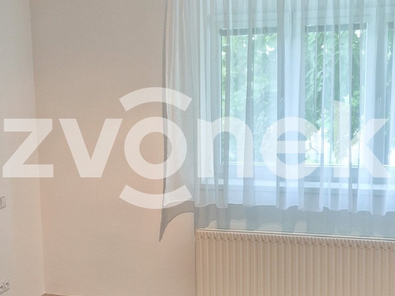 Rodinný dům Zlín - Kostelec, zahrada, 2 parkovací stání