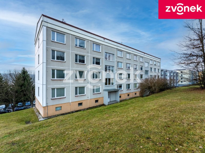 Prodej bytu 4+1 s balkonem a krásným výhledem - Vsetín