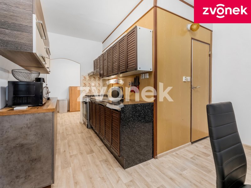 Prodej bytu 4+1 s balkonem a krásným výhledem - Vsetín