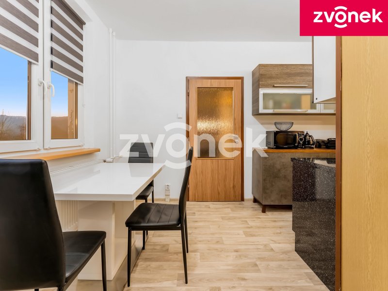 Prodej bytu 4+1 s balkonem a krásným výhledem - Vsetín