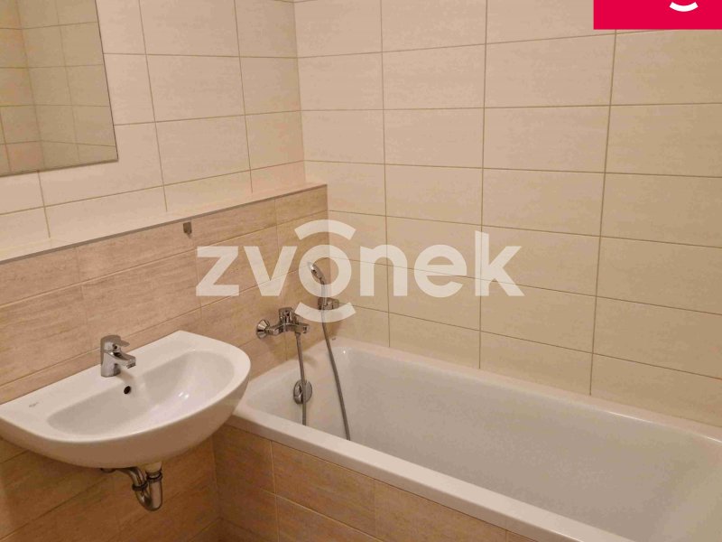 Pronájem bytu 2+kk ve Štěpnicích na Zahrádkách vedle Nemocnice.