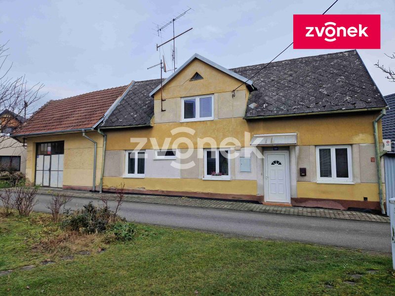 Prodej komplexu rodinných domů v obci Březolupy.