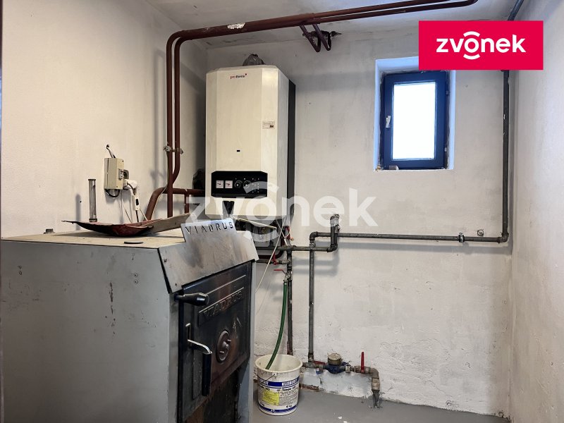 Pronájem dílny / skladu – Sazovice