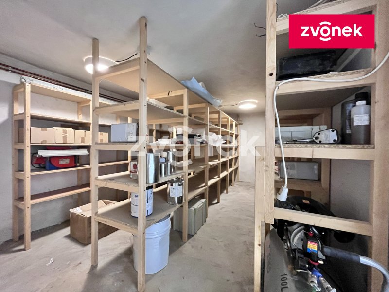 Pronájem dílny / skladu – Sazovice