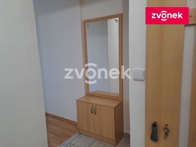 Pronájem bytu 1+1 (48 m²) Zlín, Prštné