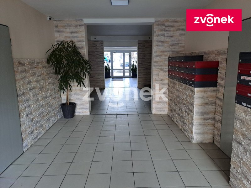 Pronájem bytu 1+1 (48 m²) Zlín, Prštné