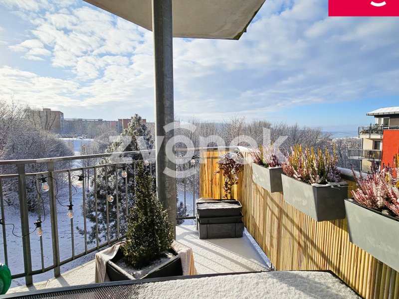 3+kk Zlín - Voženílkova, terasa + balkon, nádherný výhled