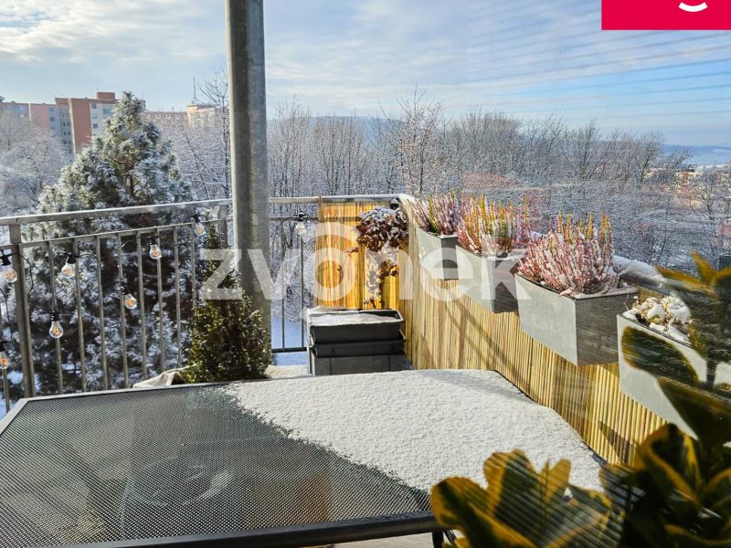 3+kk Zlín - Voženílkova, terasa + balkon, nádherný výhled