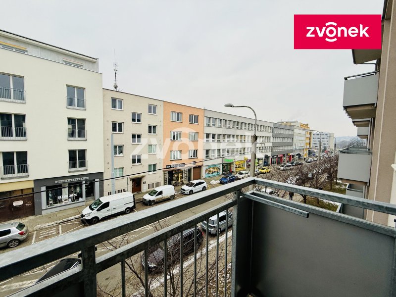Jedinečný byt 3+1 s jídelnou a dvěma balkony v samém centru Zlína – Zarámí