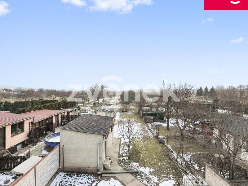 Byt 3+1 po rekonstrukci s balkonem, parkováním v 2. NP Rodinného domu - Kunovice