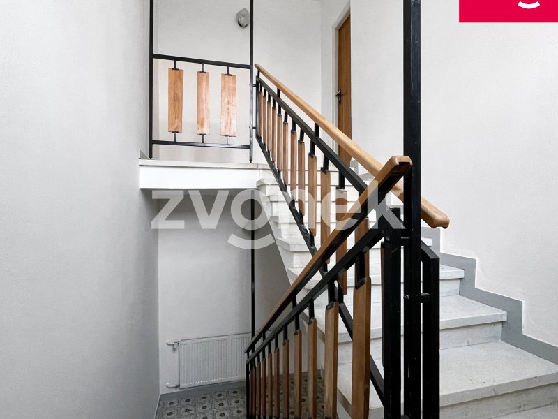 Byt 3+1 po rekonstrukci s balkonem, parkováním v 2. NP Rodinného domu - Kunovice