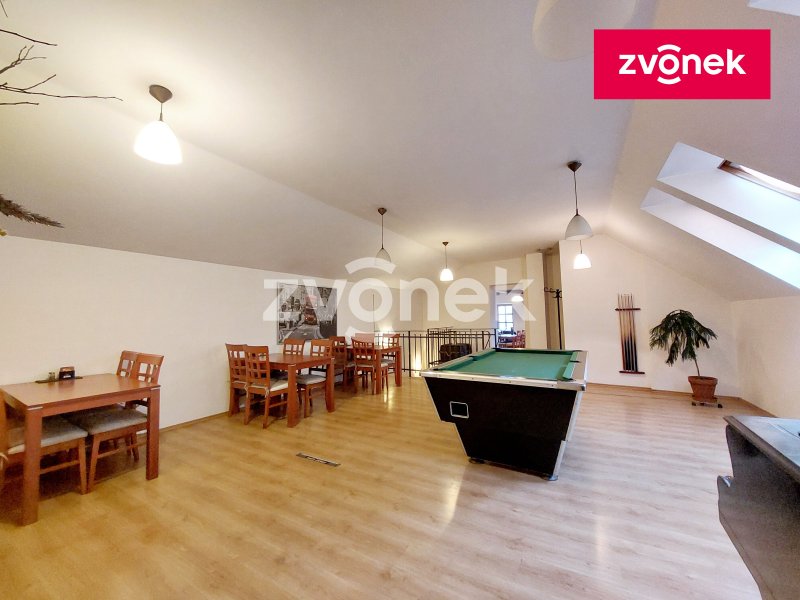Pronájem objektu s ubytováním a restaurací – Vlčnov