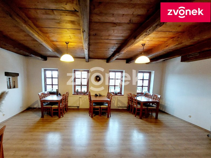 Pronájem objektu s ubytováním a restaurací – Vlčnov