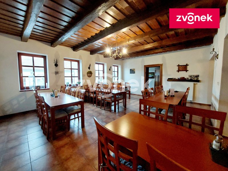 Pronájem objektu s ubytováním a restaurací – Vlčnov