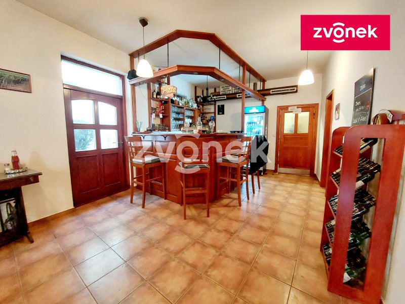 Pronájem objektu s ubytováním a restaurací – Vlčnov