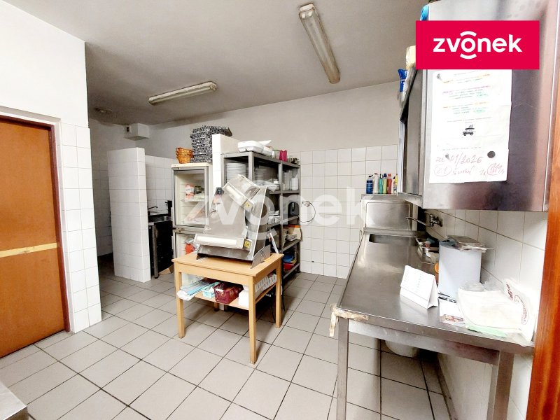 Pronájem objektu s ubytováním a restaurací – Vlčnov