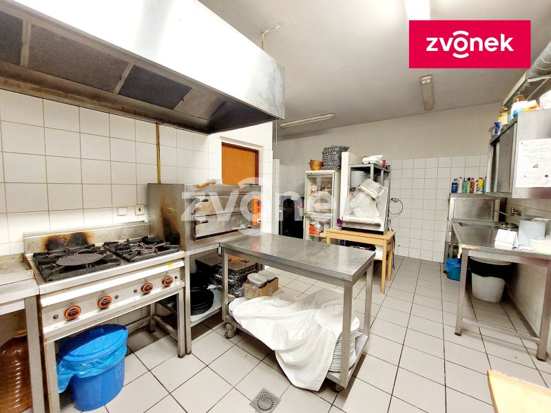 Pronájem objektu s ubytováním a restaurací – Vlčnov