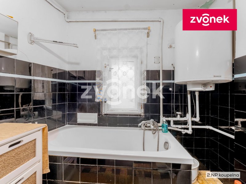 Prodej dvougeneračního rodinného domu s velkou zahradou – Mysločovice