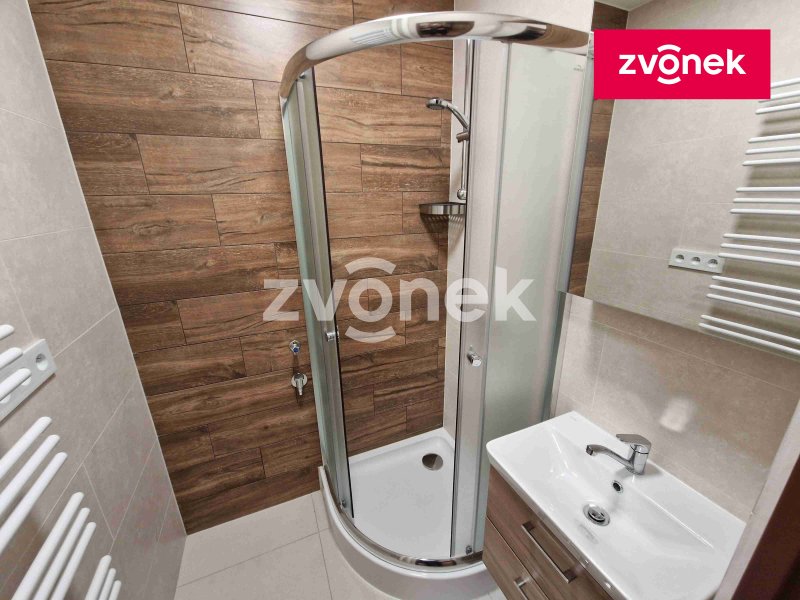 Pronájem bytu 3+1 po kompletní rekonstrukci v blízkosti centra Uh.Hradiště.