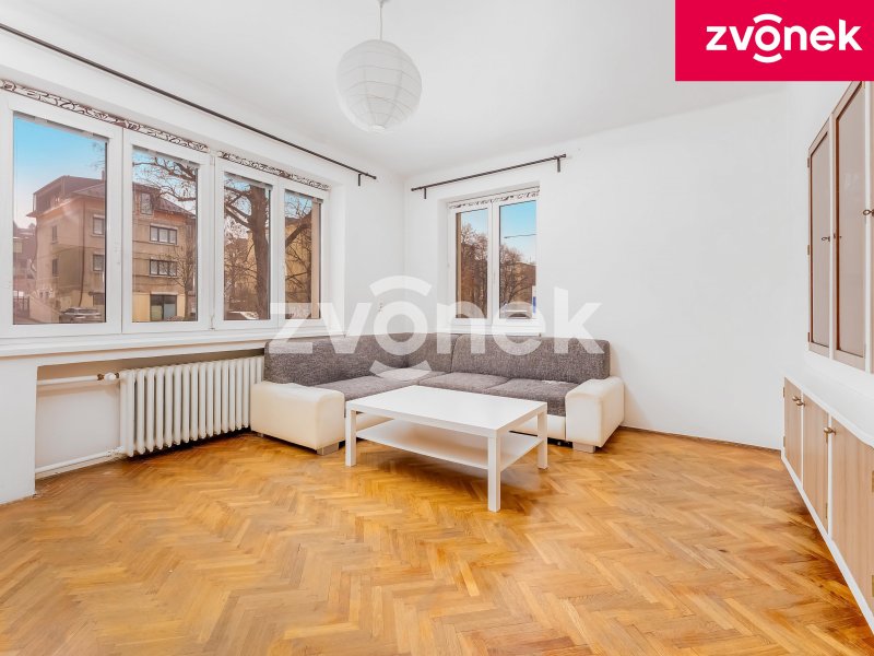 Prvorepubliková vila s bazénem a velkým pozemkem u centra Zlína – Tř. T. Bati