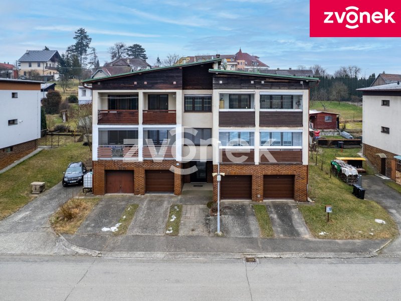 Víc než jen byt: 3+1 s výhledem na rybník, vlastní garáží, zahrádkou v Lukově