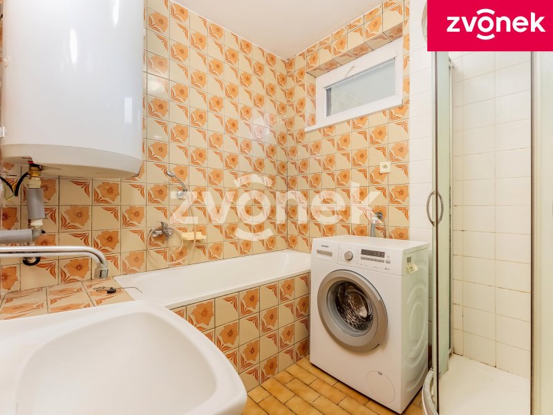 Víc než jen byt: 3+1 s výhledem na rybník, vlastní garáží, zahrádkou v Lukově