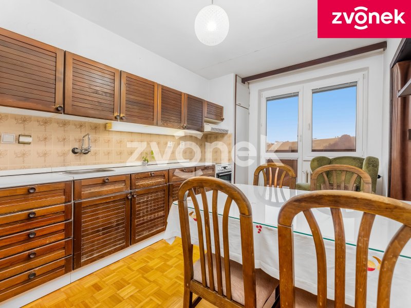 Víc než jen byt: 3+1 s výhledem na rybník, vlastní garáží, zahrádkou v Lukově