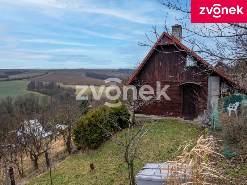 Ráj pro zahrádkáře - Chata v srdci úrodné zahrady 707 m², Napajedla