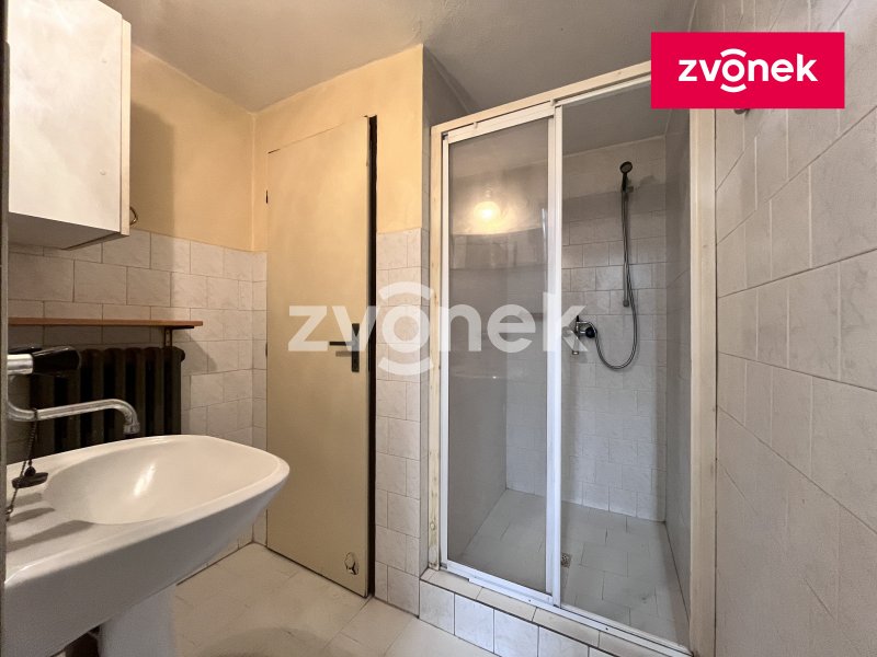 Pronájem dílny / skladu – Sazovice