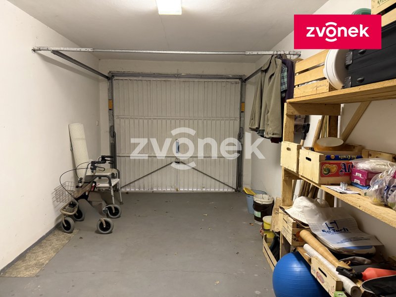 Prodej bytu 2+1 s lodžií a garáží Kroměříž, Talichova