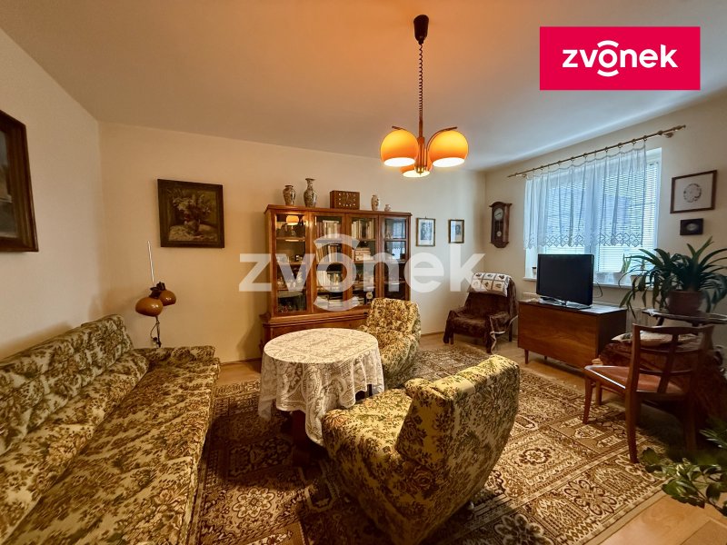 Prodej bytu 2+1 s lodžií a garáží Kroměříž, Talichova