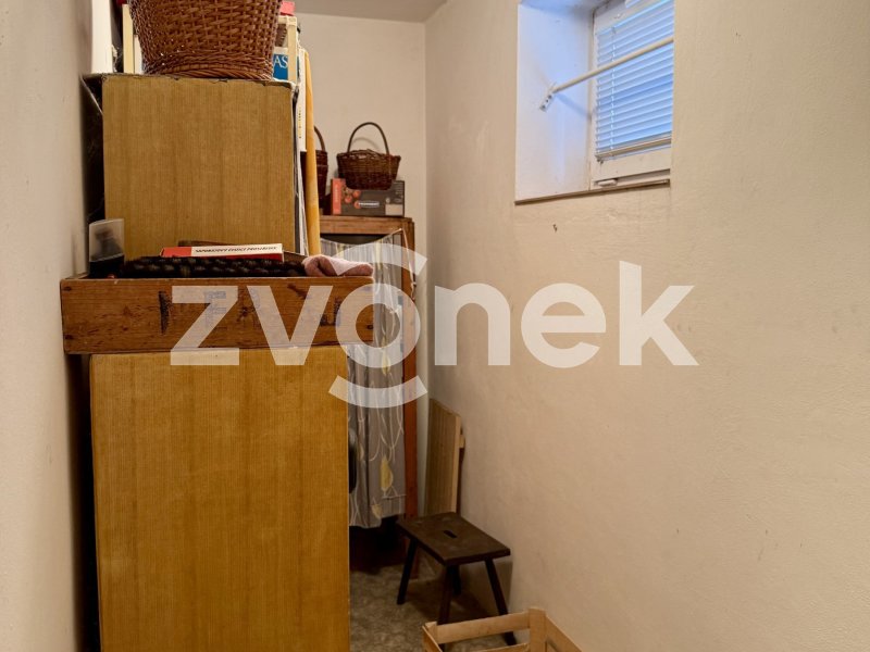 Prodej bytu 2+1 s lodžií a garáží Kroměříž, Talichova