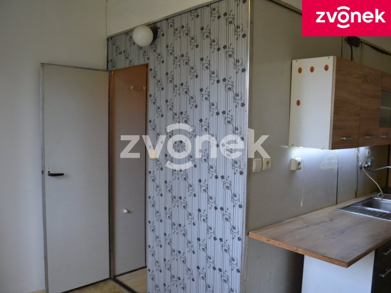 1+1 os.vl. Valašské Meziříčí - Krásno nad Bečvou