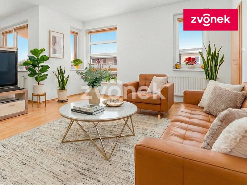 3+kk Zlín - Voženílkova, terasa + balkon, nádherný výhled