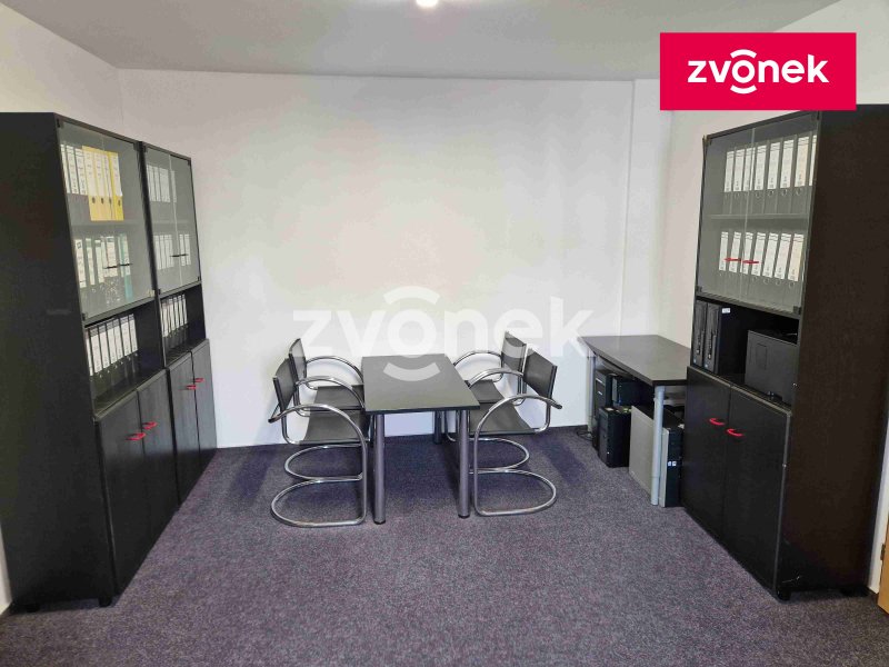 Pronájem kanceláří v centru Uh.Hradiště.
